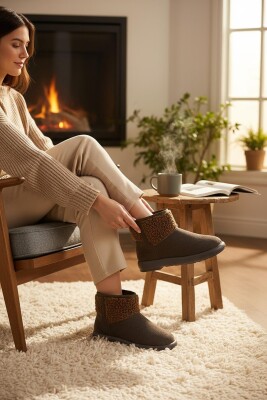 616 Günlük Kadın Bot Süet İçi Kürklü Yüksek Kalın Taban Kışlık Bot - 1